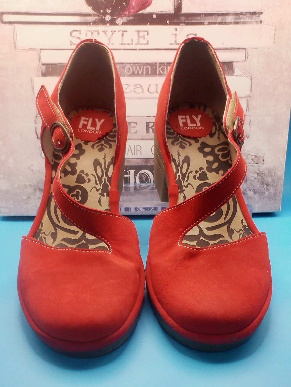 Fly London Wako Red Leather Cutout T-Strap Chunky Heels Size 9